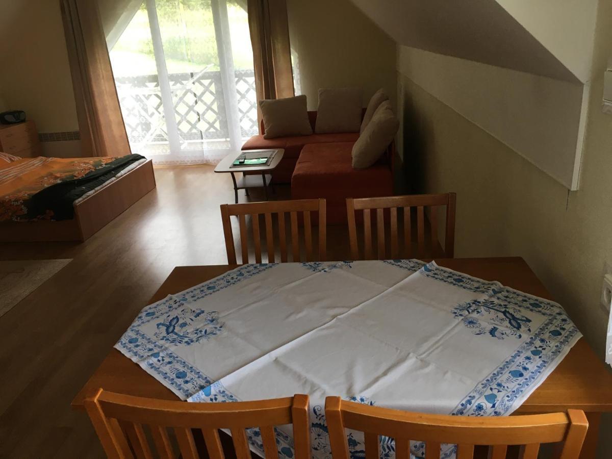 Apartmany Smrecie Bukovina  エクステリア 写真