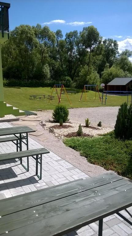 Apartmany Smrecie Bukovina  エクステリア 写真