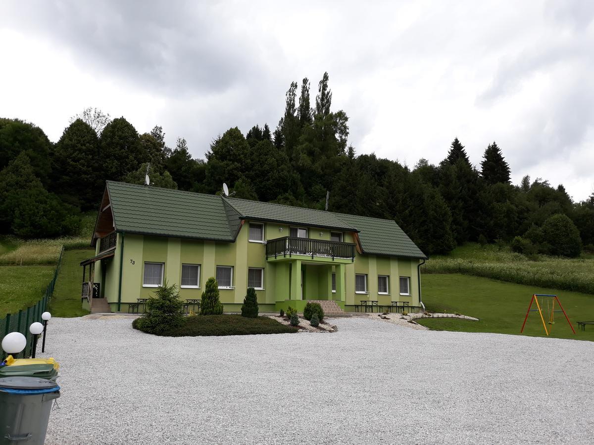 Apartmany Smrecie Bukovina  エクステリア 写真